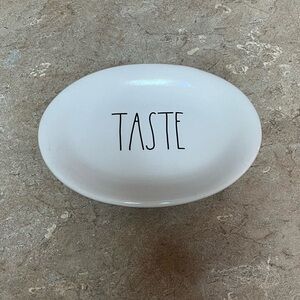 Rae Dunn White Oval 'Taste' Plate